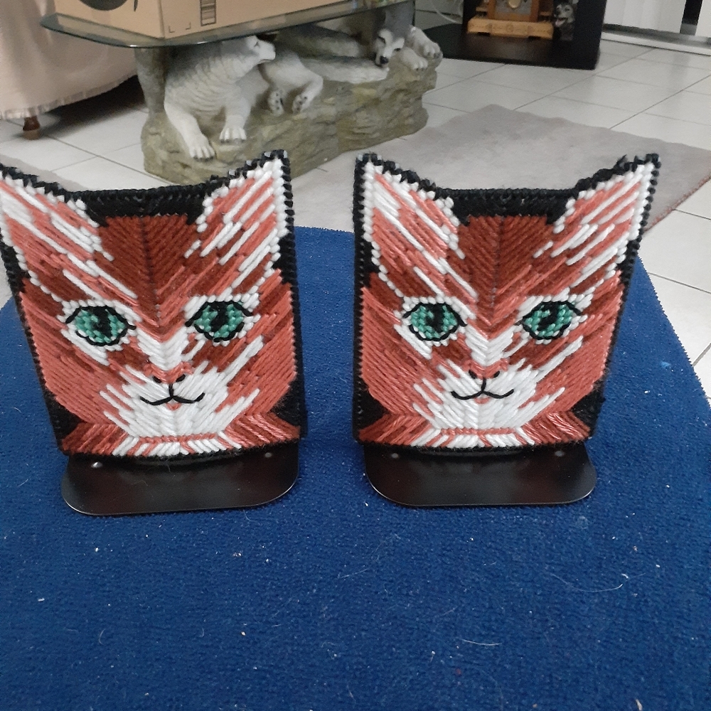 Cat Lovers bookends